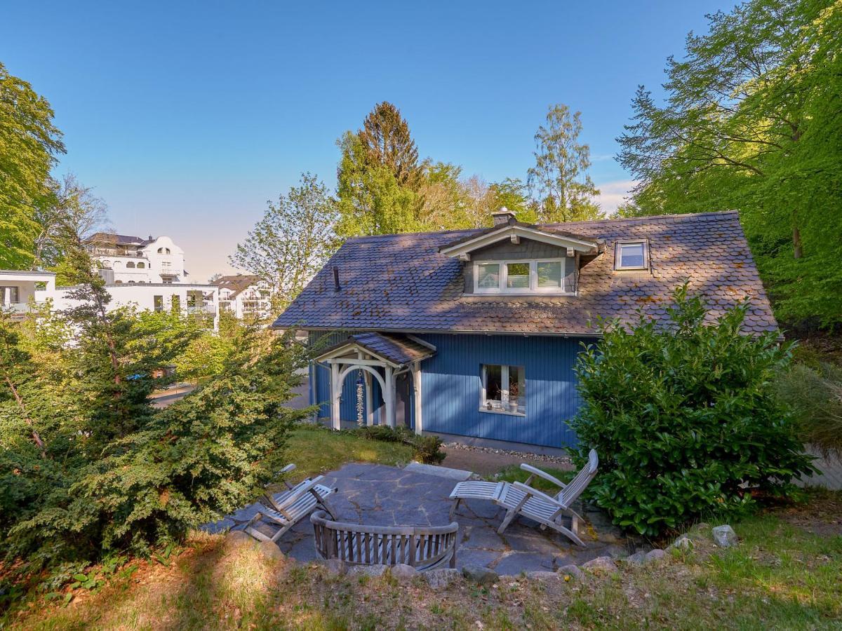 Blaues Strandhaus Sellin エクステリア 写真