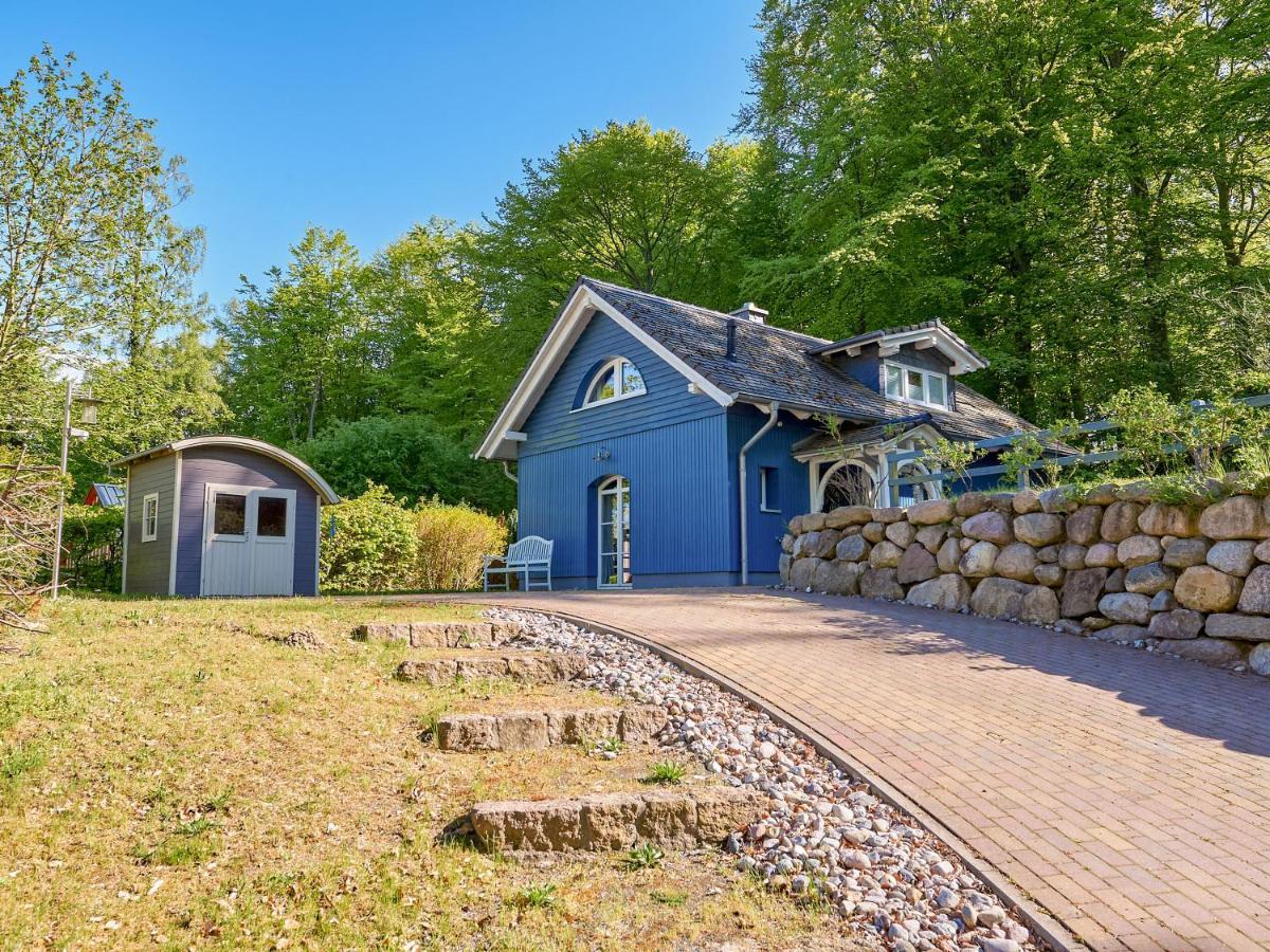 Blaues Strandhaus Sellin エクステリア 写真