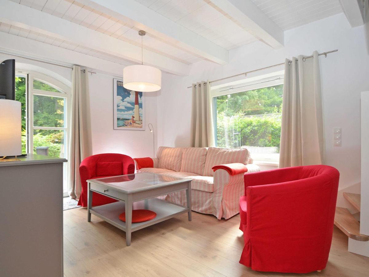 Blaues Strandhaus Sellin エクステリア 写真