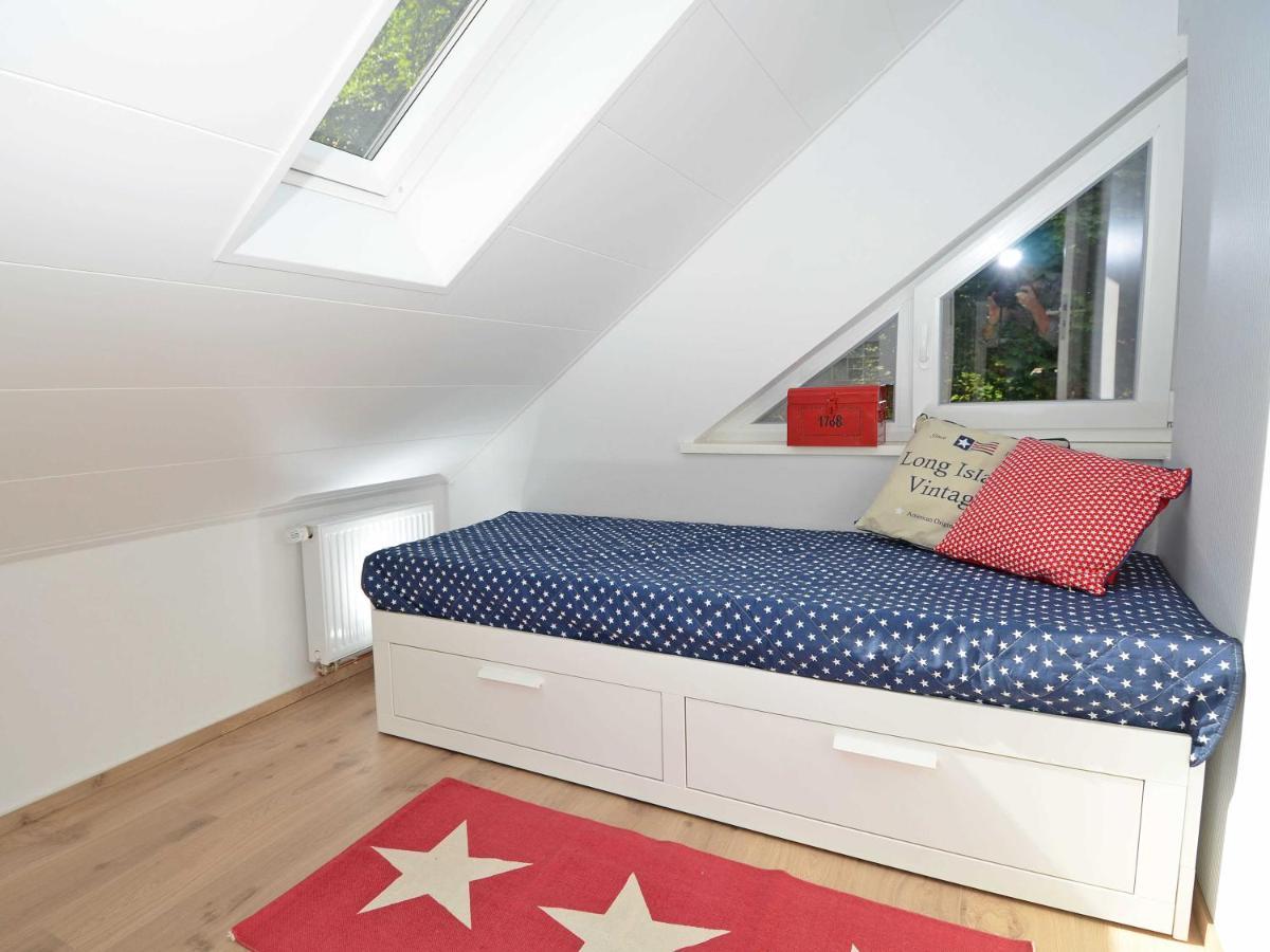 Blaues Strandhaus Sellin エクステリア 写真