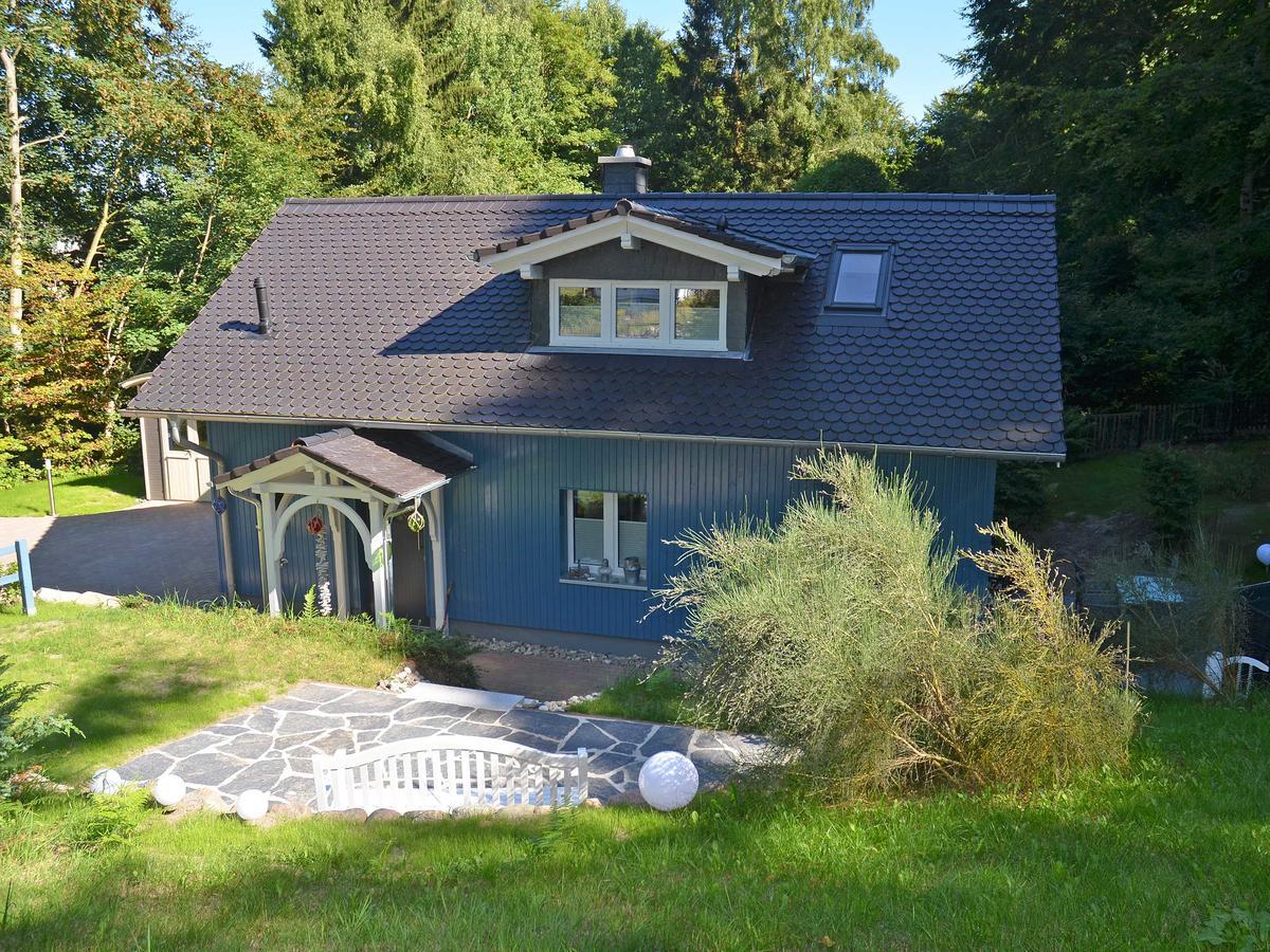 Blaues Strandhaus Sellin エクステリア 写真